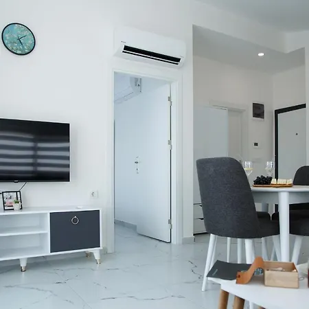Art Life Apartment *